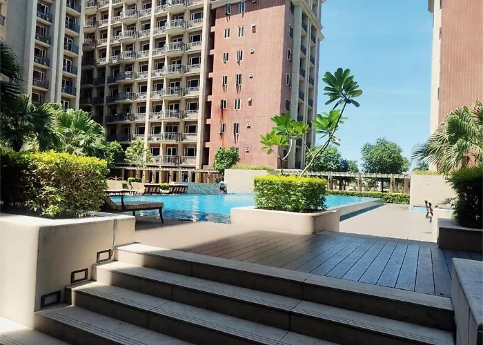 Moa With Pool Access Ws811