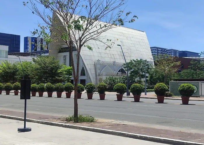Moa With Pool Access Ws811 *